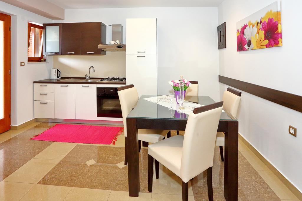 Apartments Melita Bibinje Cameră foto
